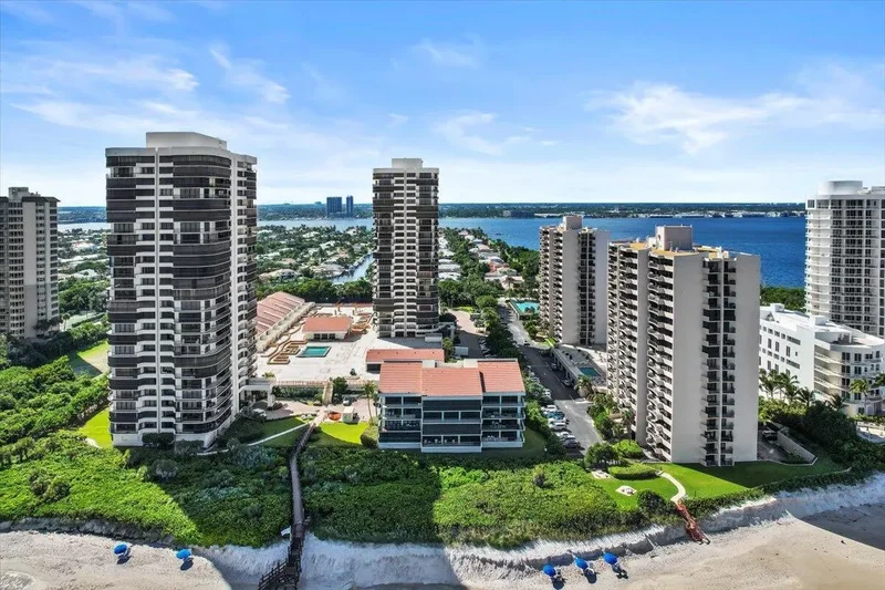 4000 N Ocean Drive 2004, Riviera Beach, Florida, United States. - Photo 45