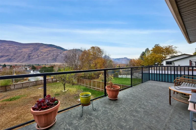 2481 Parkview Drive, Kamloops, British Columbia, Canada. - Photo 8