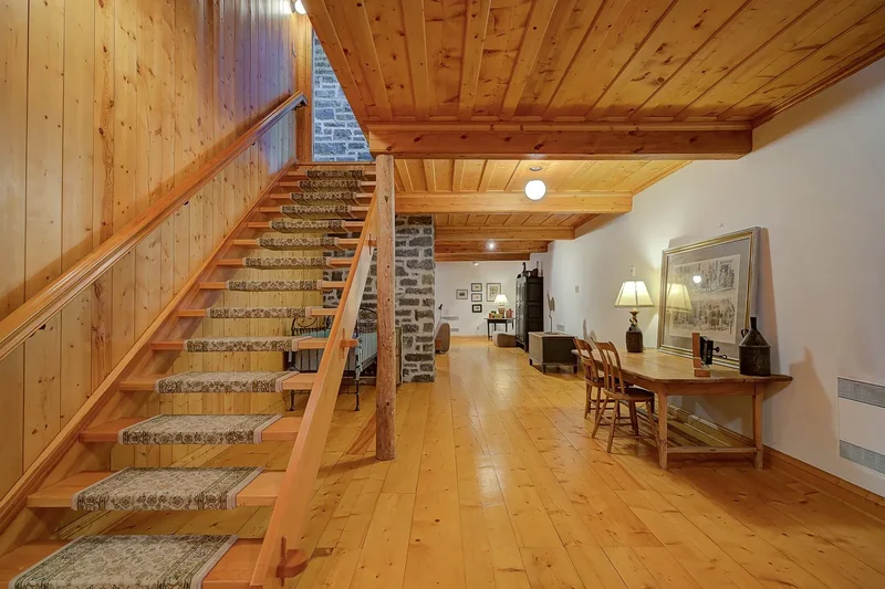 975 Boul. de Bromont, Bromont, Quebec, Canada. - Photo 35