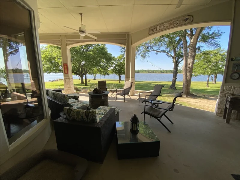 3 Bedrooms Single Family Detached
