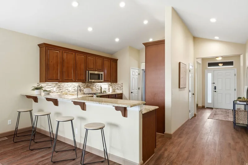 1336 E MAPLE WAY, Layton, Utah, United States. - Photo 13