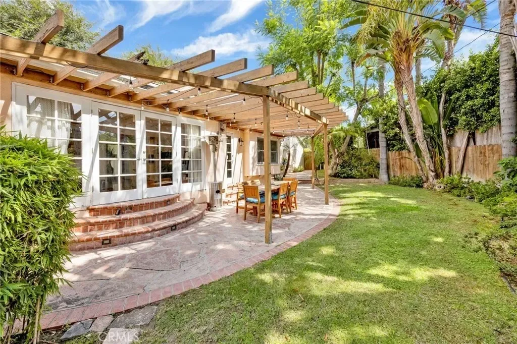 3398 Floyd, Los Angeles, California, United States. - Photo 33