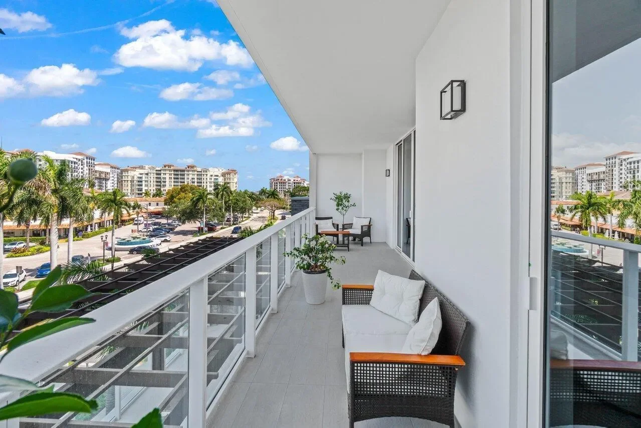 220 SE Mizner Boulevard, Boca Raton, Florida, United States. - Photo 26