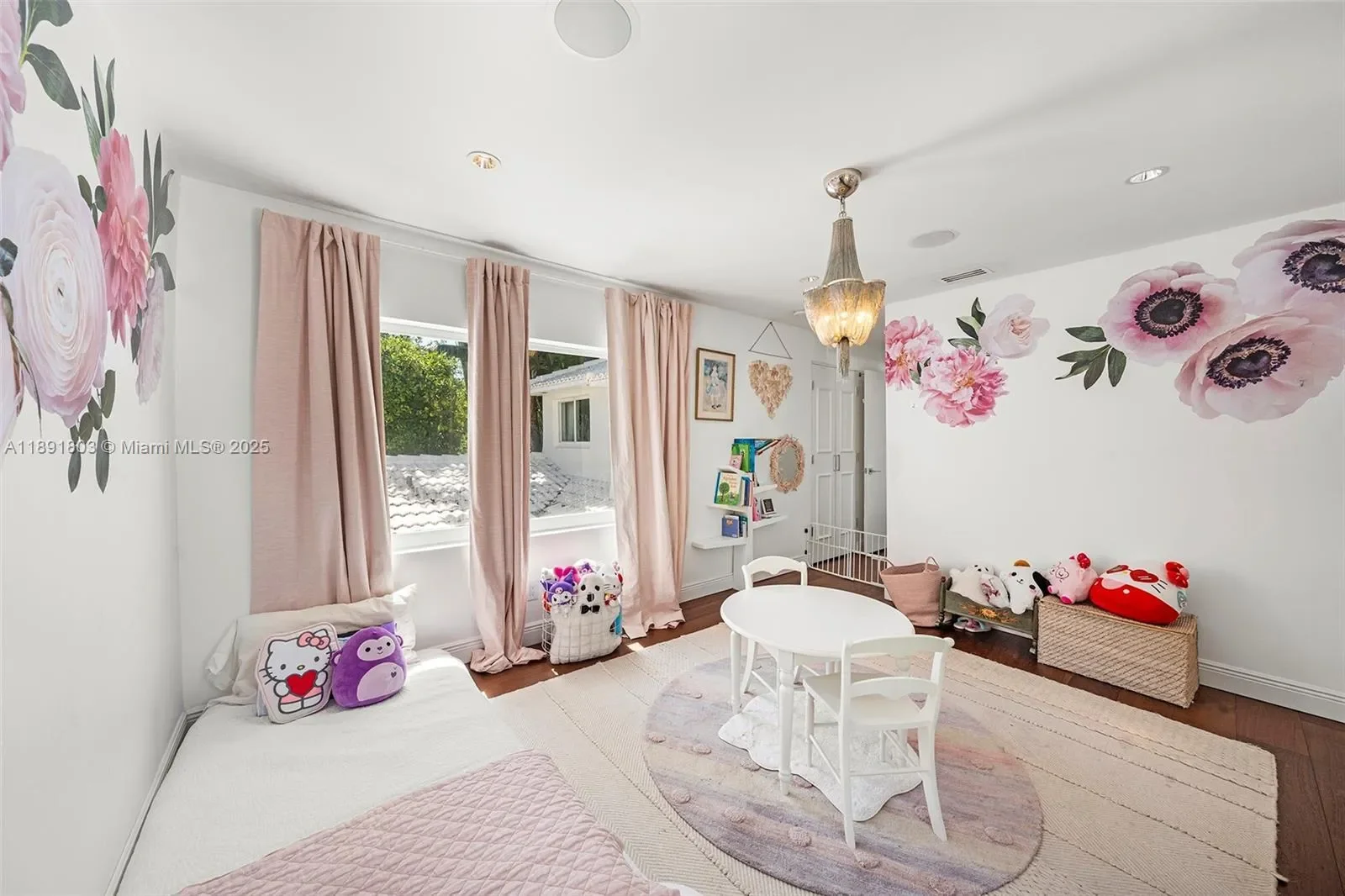 2701 N Bay Rd, Miami Beach, Florida, United States. - Photo 31