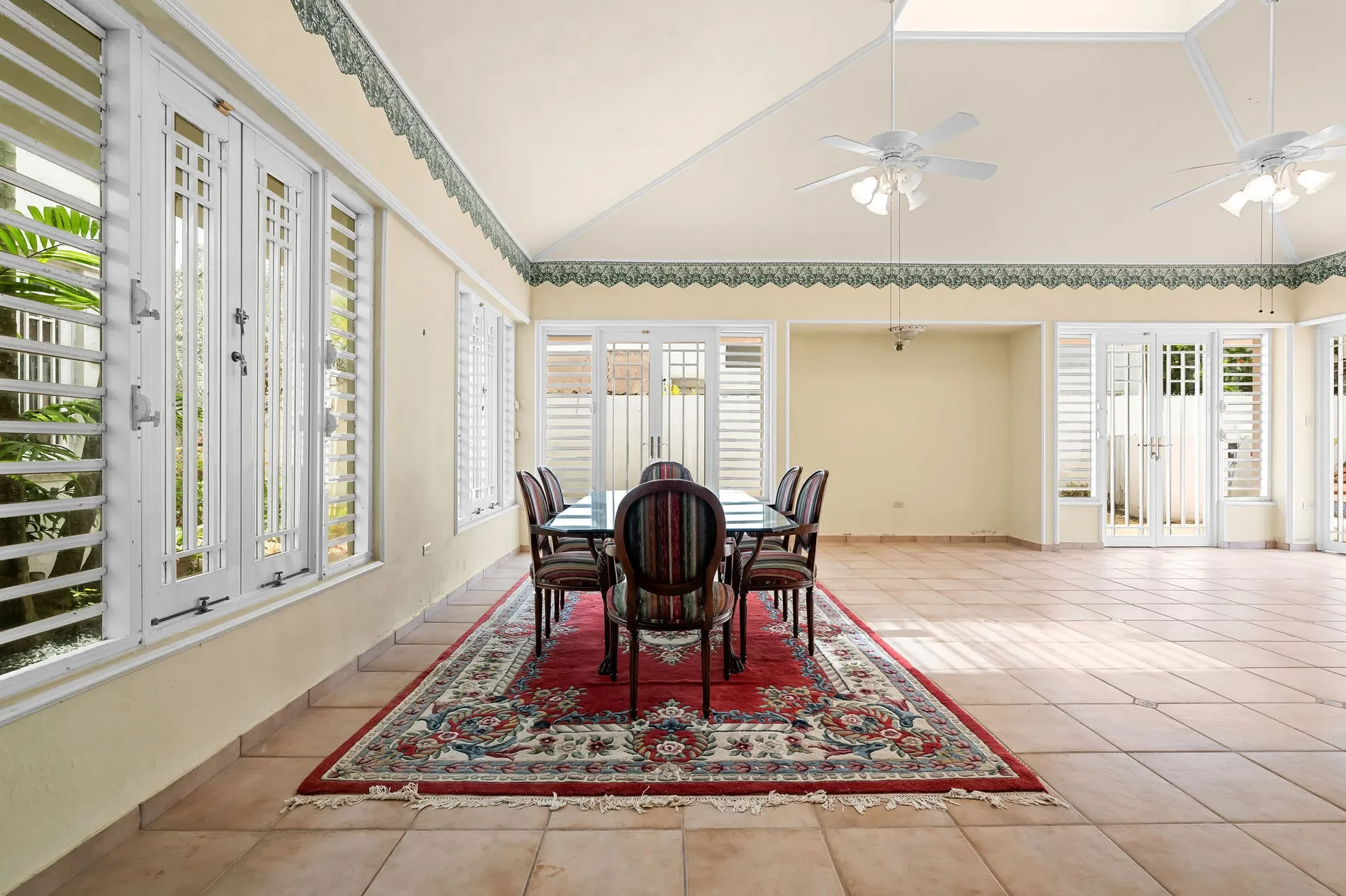 Gallery photo 1
