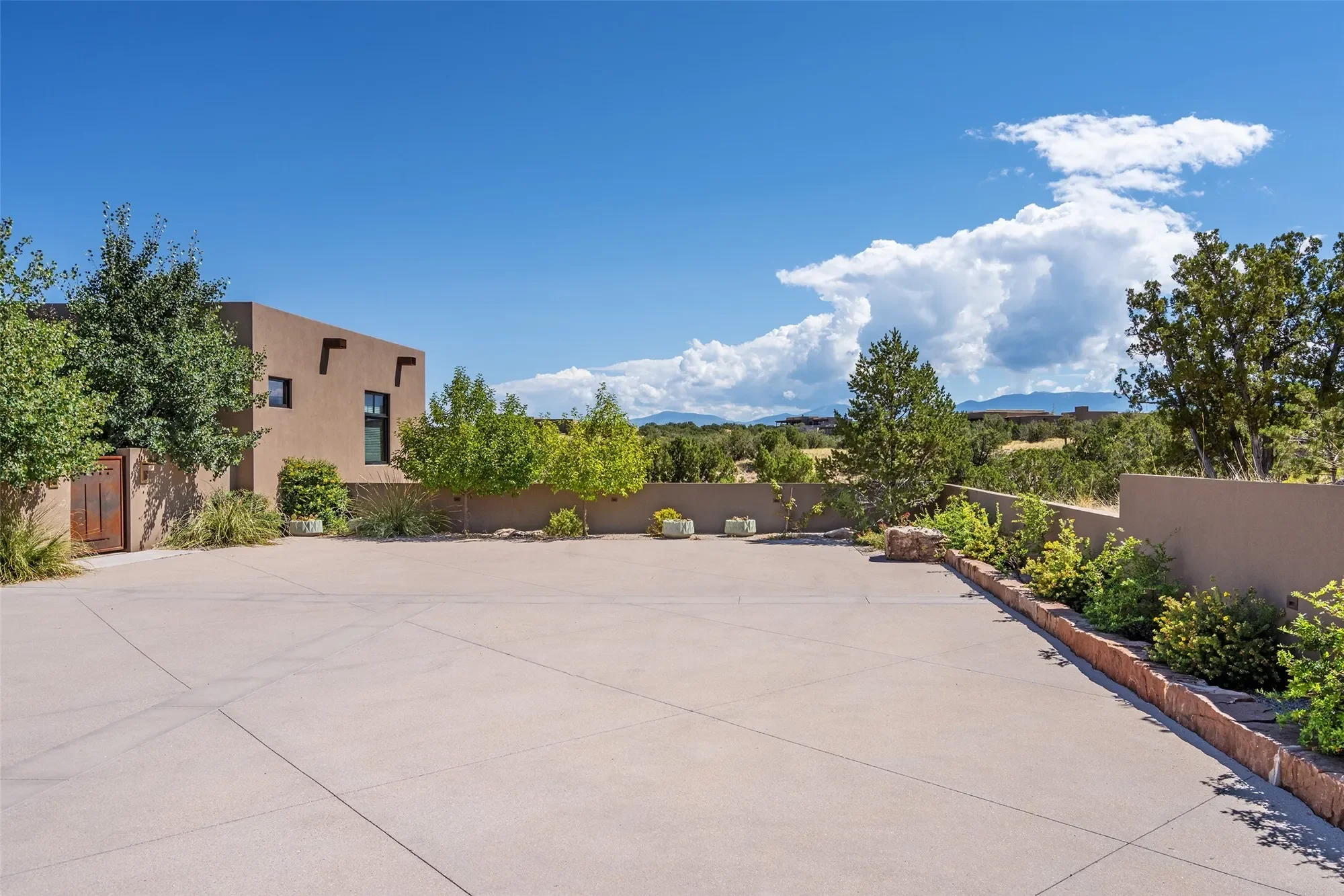 8 Camino Villenos, Santa Fe, NM 87506, Santa Fe, New Mexico, United States. - Photo 46