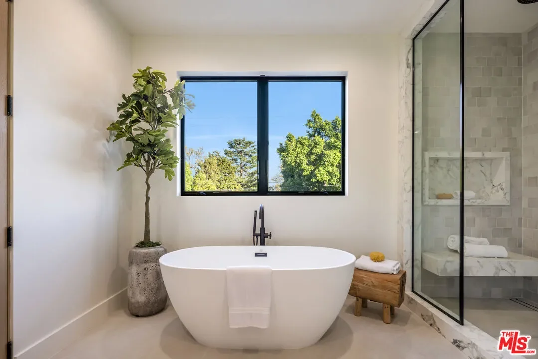 4828 Radford Ave, Los Angeles, California, United States. - Photo 18