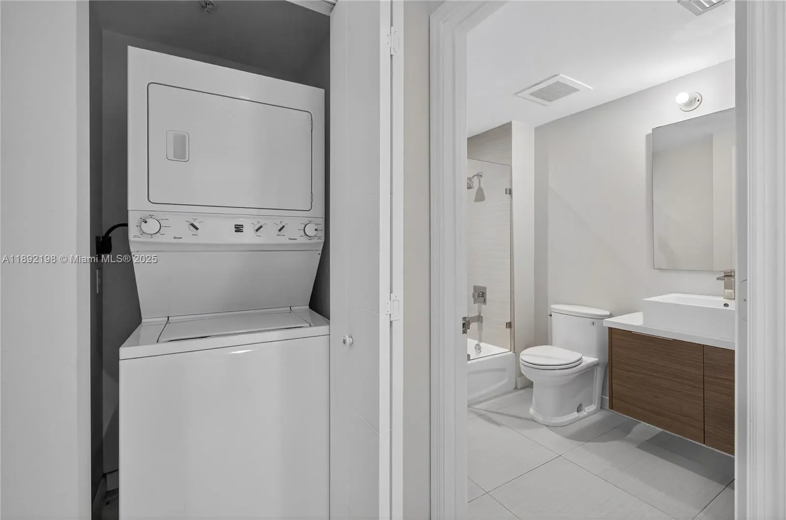 1010 SW 2nd Ave 603, Miami, Florida, United States. - Photo 11