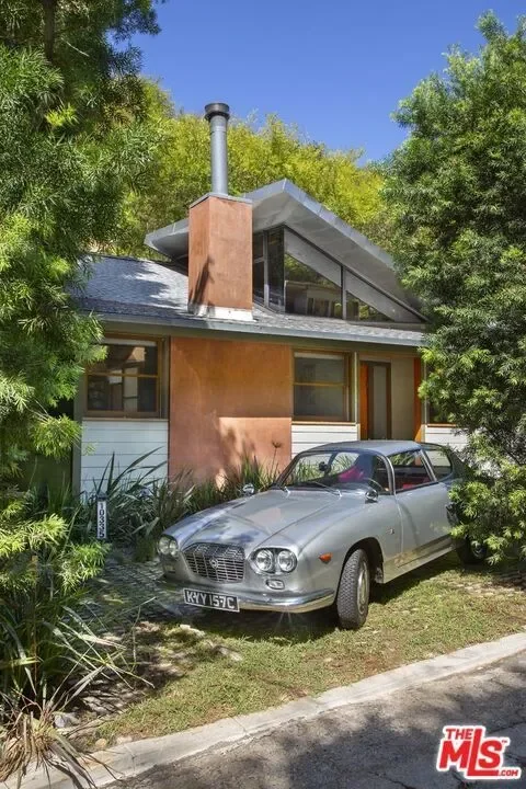 10335 Oletha Lane, Los Angeles, California, United States. - Photo 17