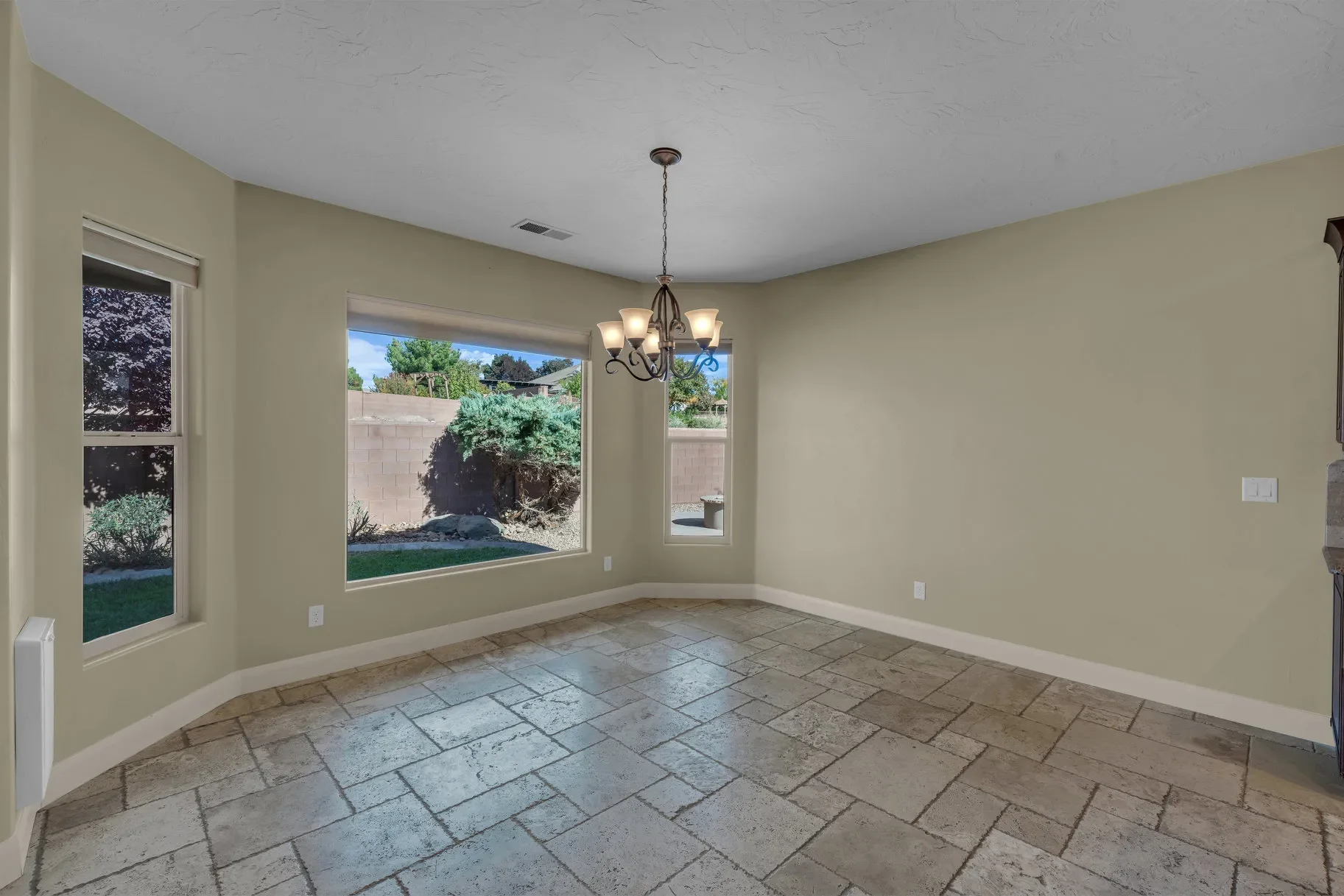 2247 E Coyote Springs Drive, St George, UT 84790, St. George, Utah, United States. - Photo 4