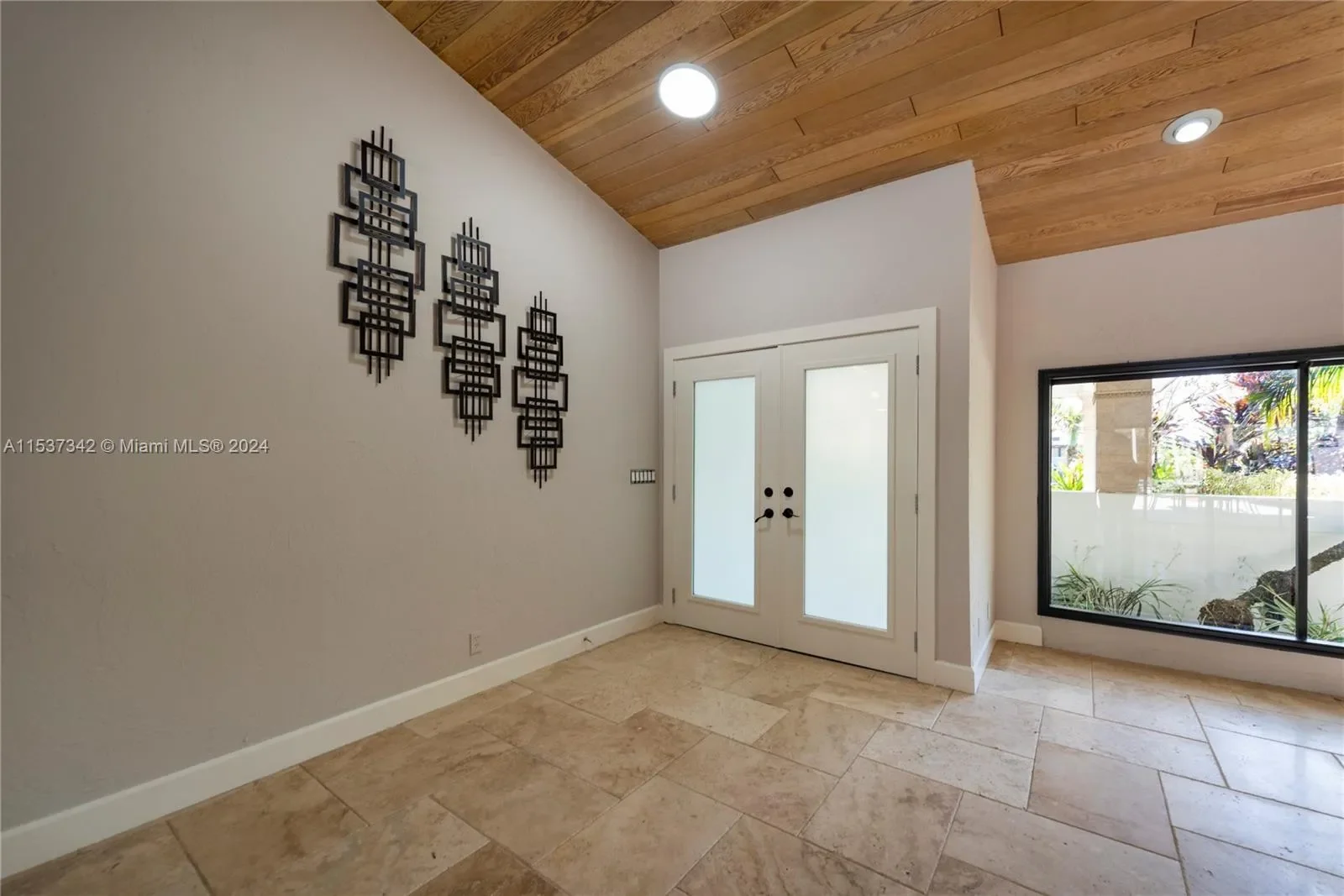 Gallery photo 9