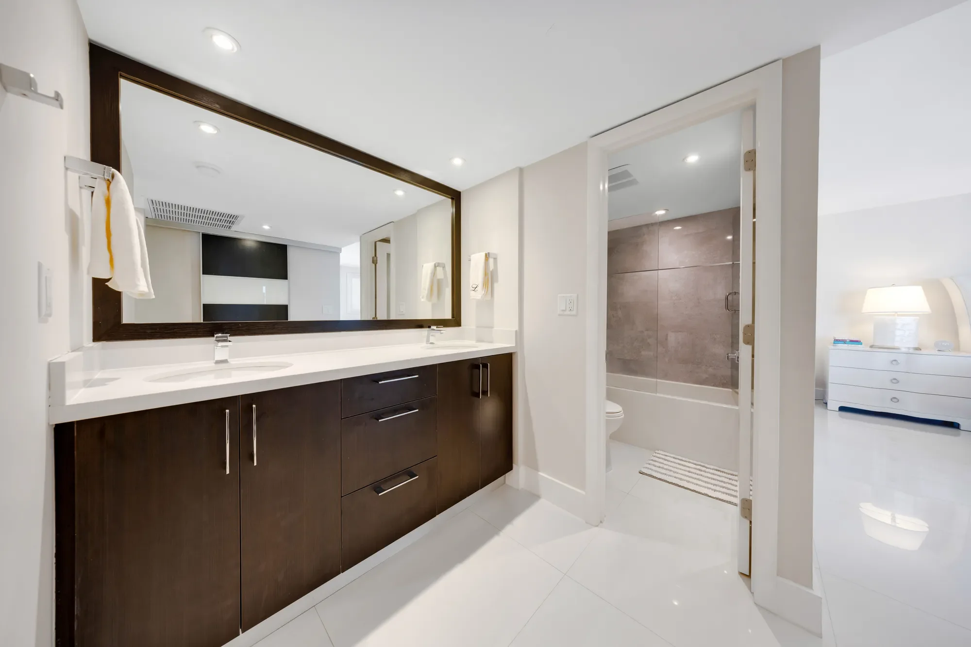 Gallery photo 10