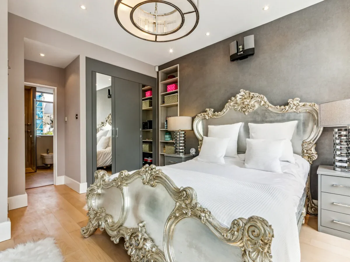 Westmoreland Terrace, London, SW1V, London, England, United Kingdom. - Photo 9