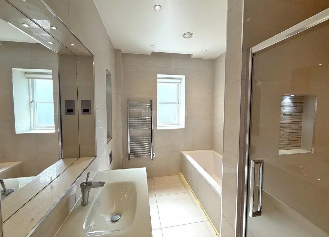 Collingham House, Mill Hill Place Mill Hill NW7, London, England, United Kingdom. - Photo 11