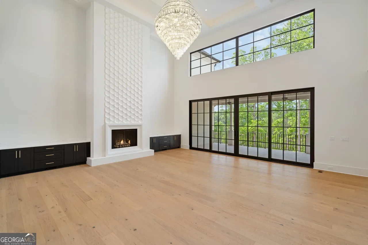 Gallery photo 8