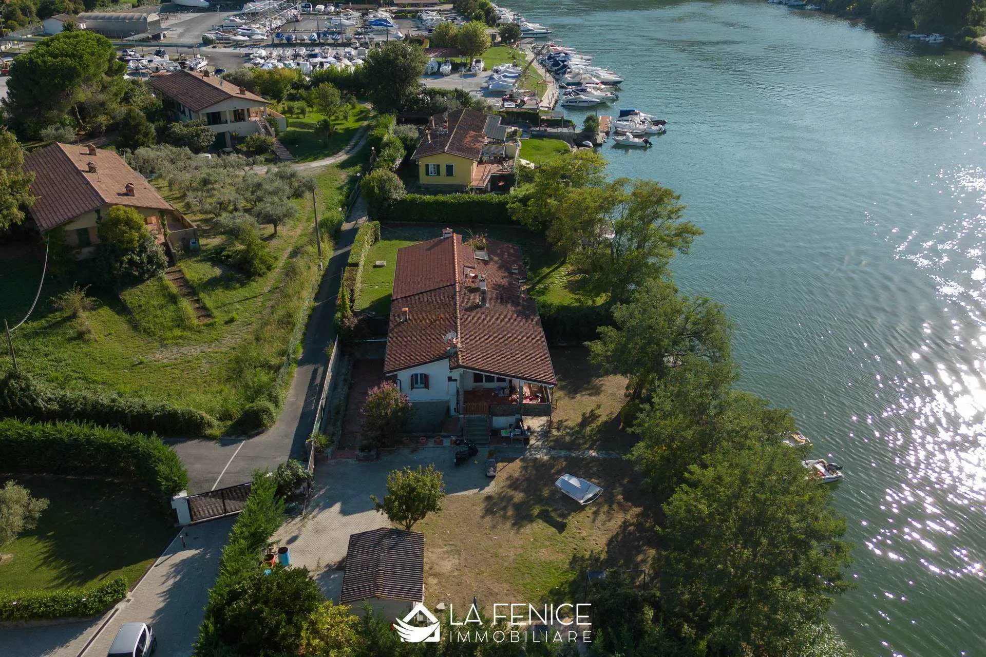 Property photo 11
