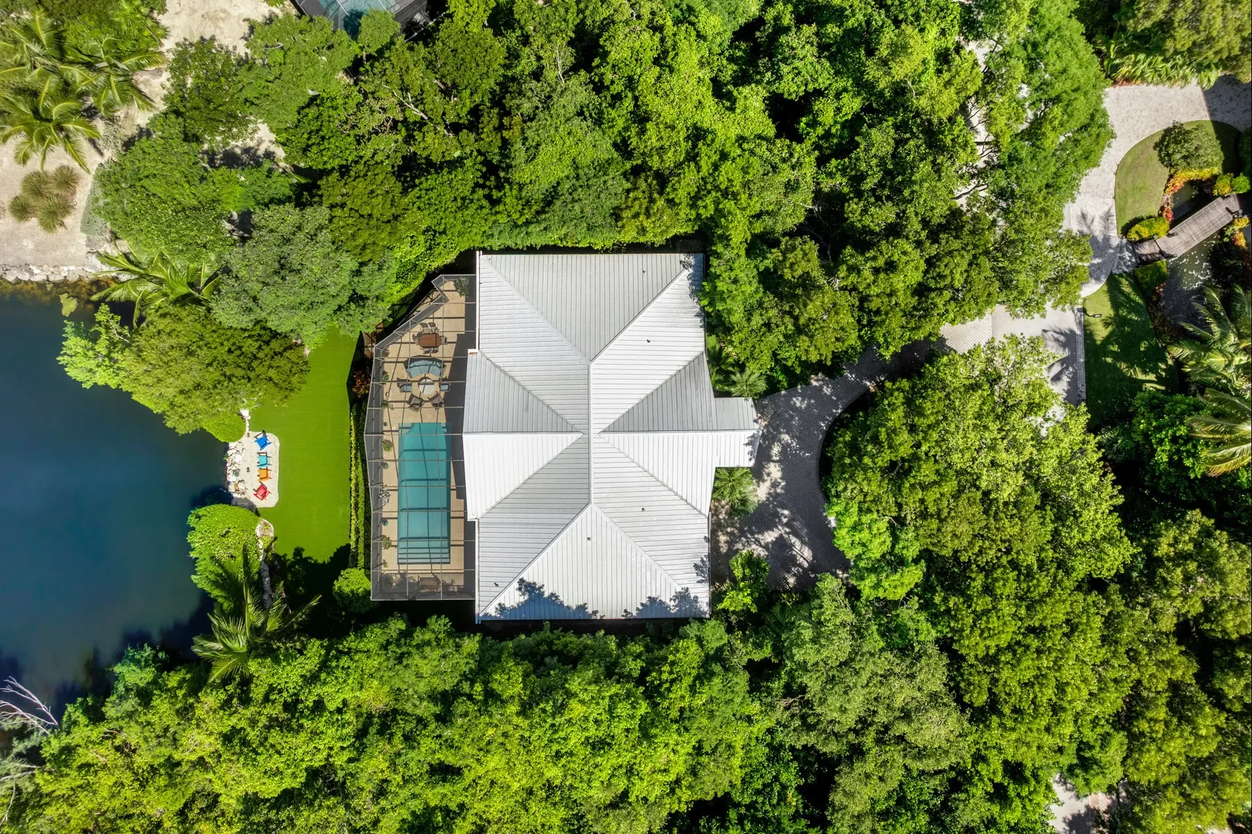 17 Caloosa Road, Key Largo, FL 33037, Key Largo, Florida, United States. - Photo 5