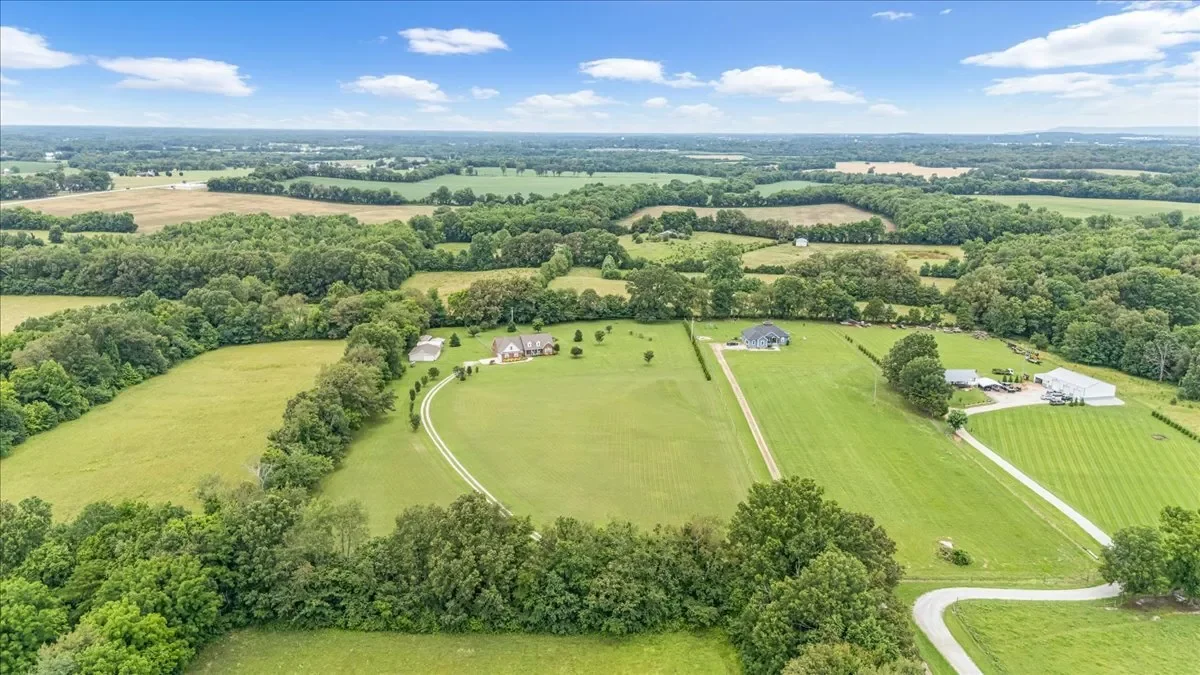 379 Hooper Road, Winchester, TN 37398, Estill Springs, Tennessee, United States. - Photo 43
