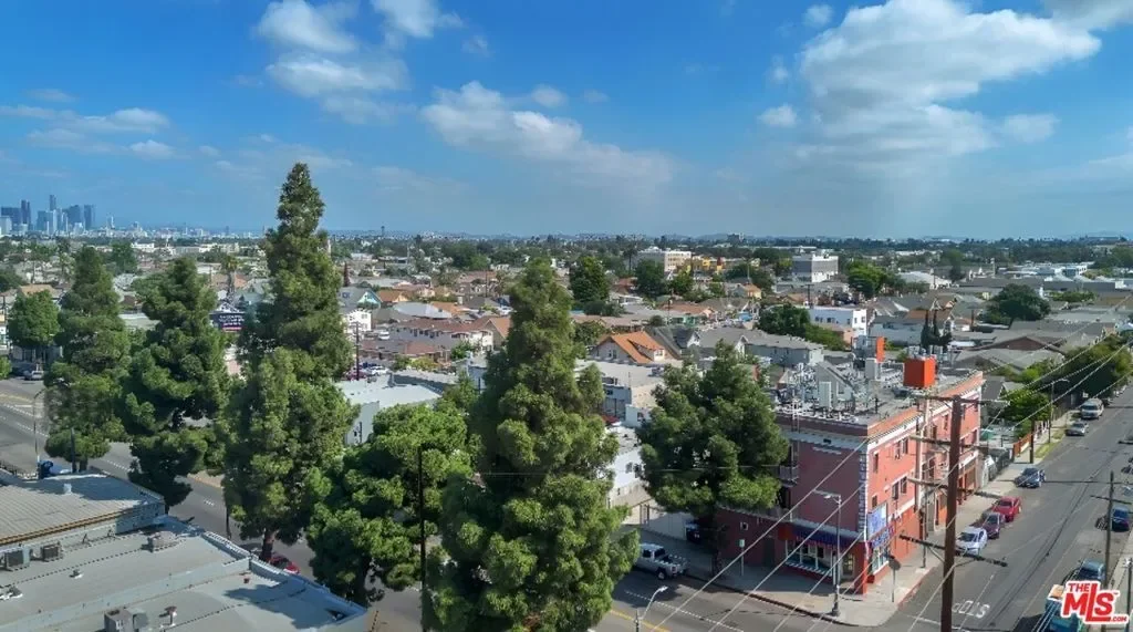5734 S Broadway, Los Angeles, California, United States. - Photo 12