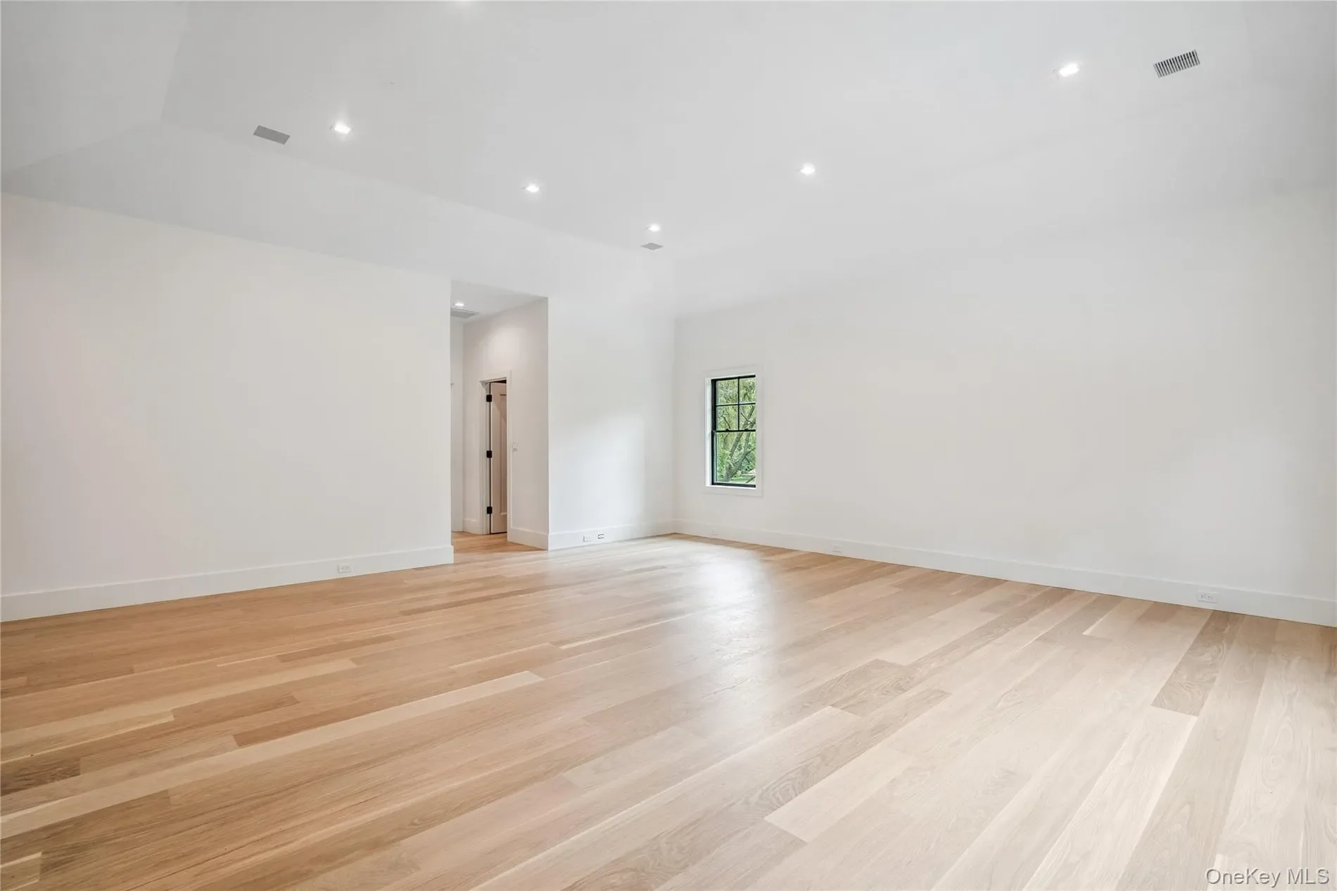Gallery photo 9