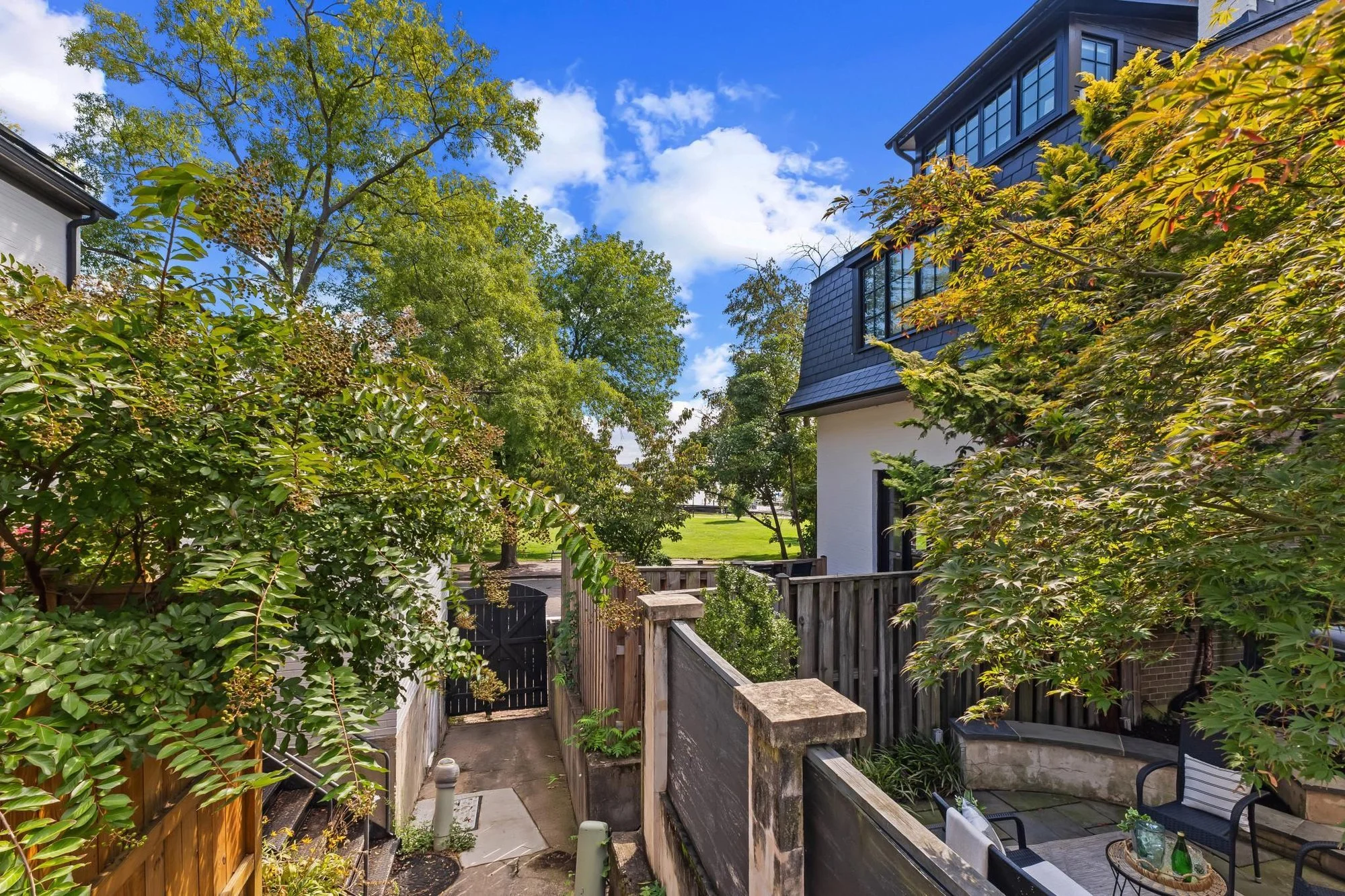 103 Queen Street , Alexandria, VA 22314, Alexandria, Virginia, United States. - Photo 11