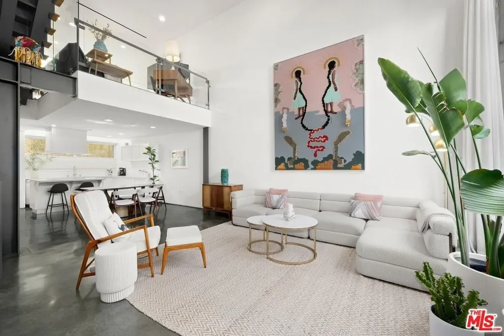 950 N Orange Grove Avenue 2, Los Angeles, California, United States. - Photo 8