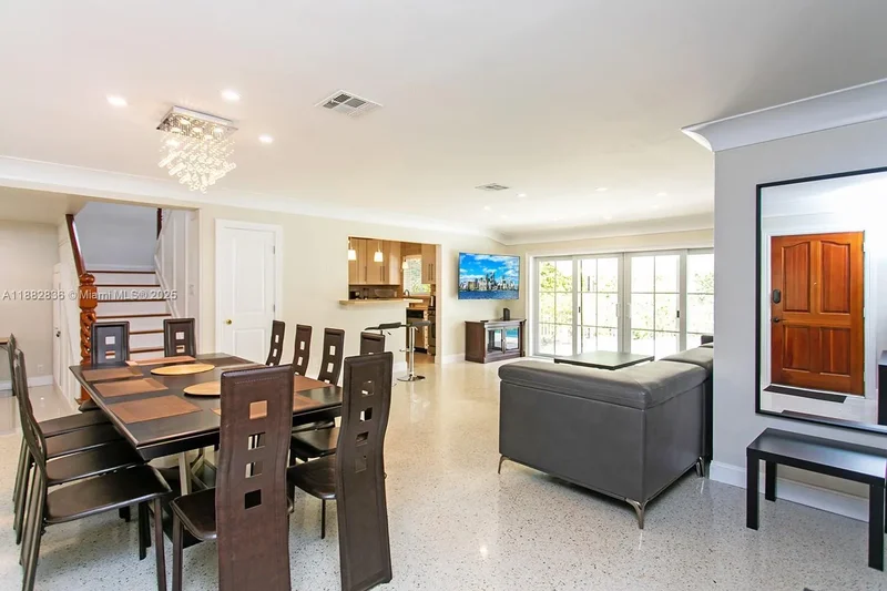809 S 17th Ave, Hollywood, Florida, United States. - Photo 5