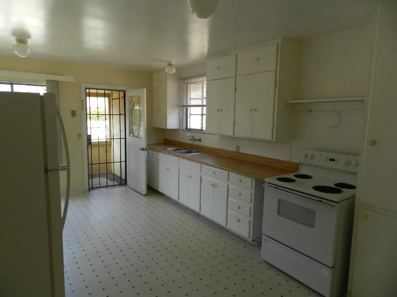 17653 Vierra Canyon Road, Salinas, California, United States. - Photo 9
