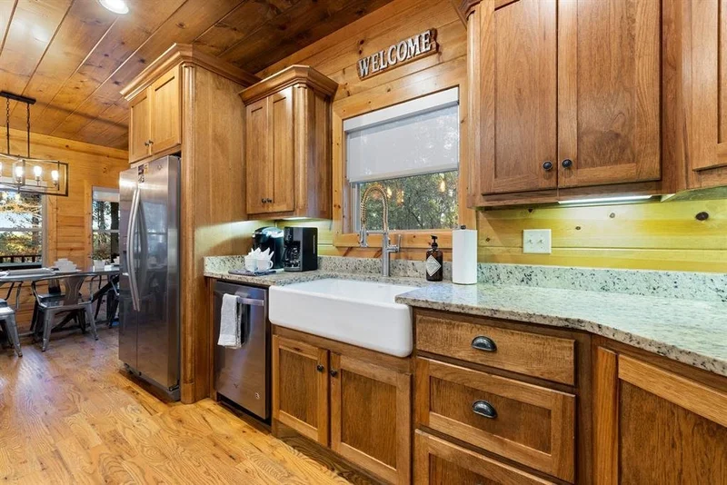 67 Mountain Pine Trail, Broken Bow, OK 74728, Broken Bow, Oklahoma, United States. - Photo 13