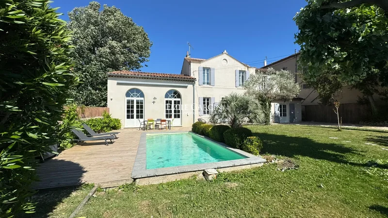 For sale - Salon-de-Provence - Elegant family house