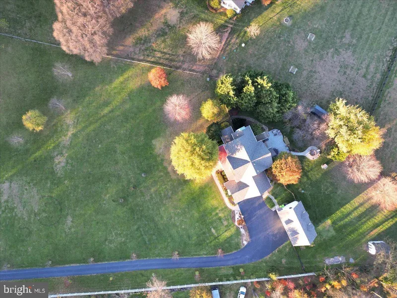 16886 Ivandale Road, Hamilton, VA 20158, Hamilton, Virginia, United States. - Photo 32