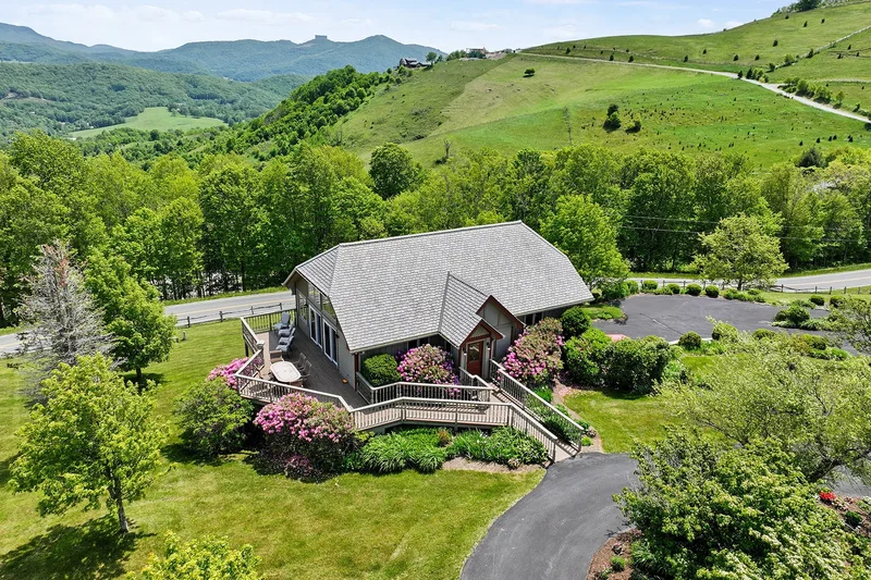 1725 Shawnee Road, Banner Elk, NC 28604, Banner Elk, North Carolina, United States. - Photo 43