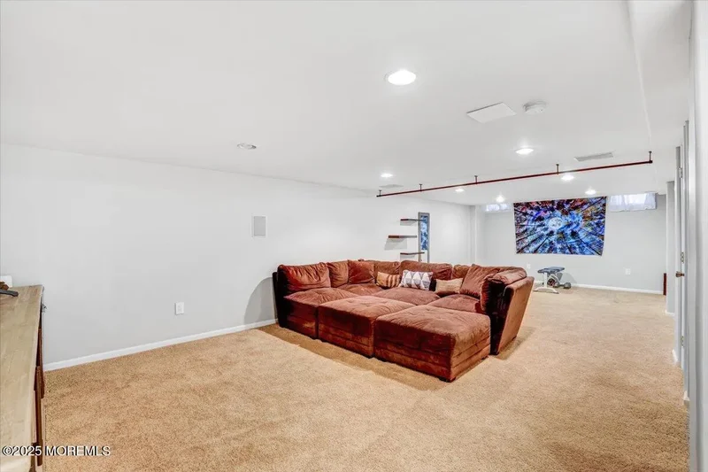 102 Whitlock Court, Manalapan, NJ 07726, Manalapan Township, New Jersey, United States. - Photo 34