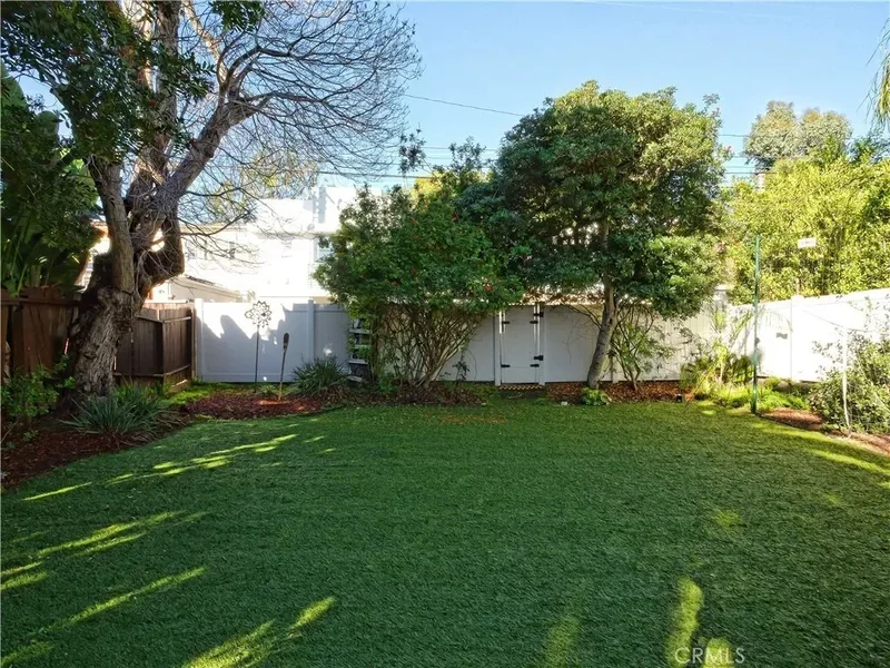 613 36th, Manhattan Beach, California, United States. - Photo 27