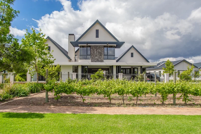 Luxury Contemporary Home For Sale In Val De Vie Estate