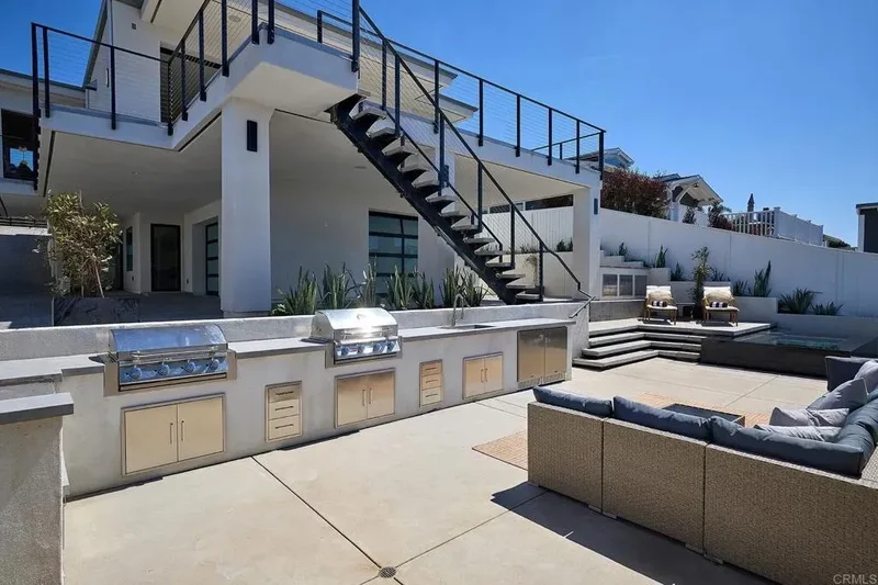 537 N Granados Avenue, Solana Beach, CA, United States. - Photo 23