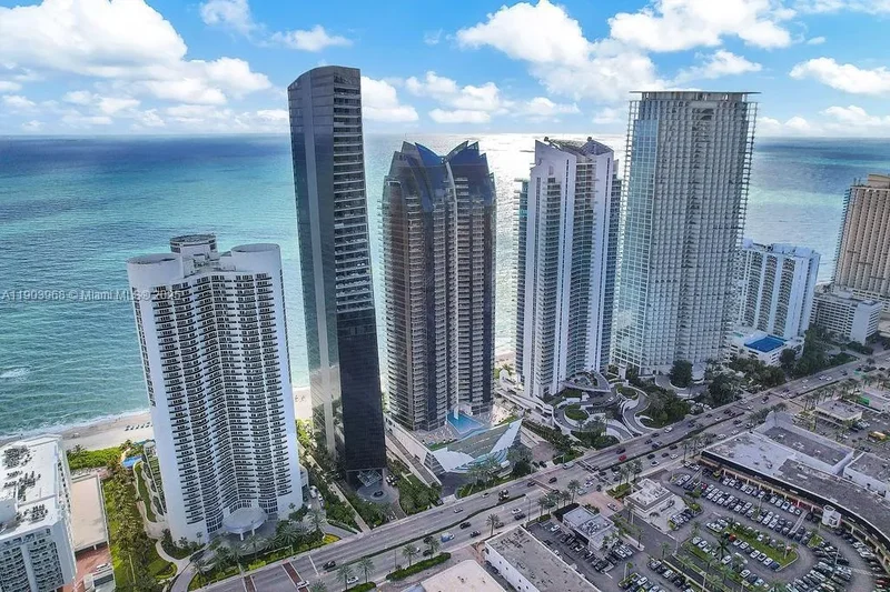 17121 Collins Ave, Golden Beach, Florida, United States. - Photo 67