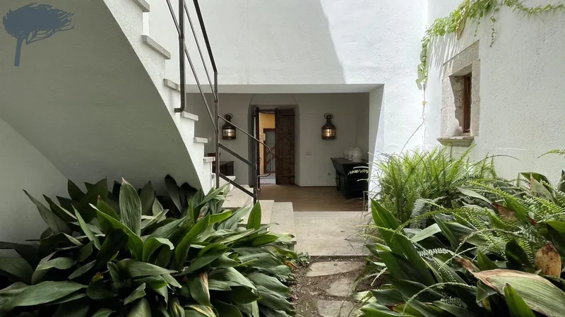 Elegant Townhouse in the Heart of Torroella de Montgrí
