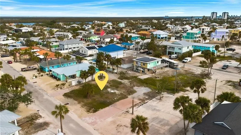 136 Madison CT, Fort Myers Beach, Florida, United States. - Photo 19