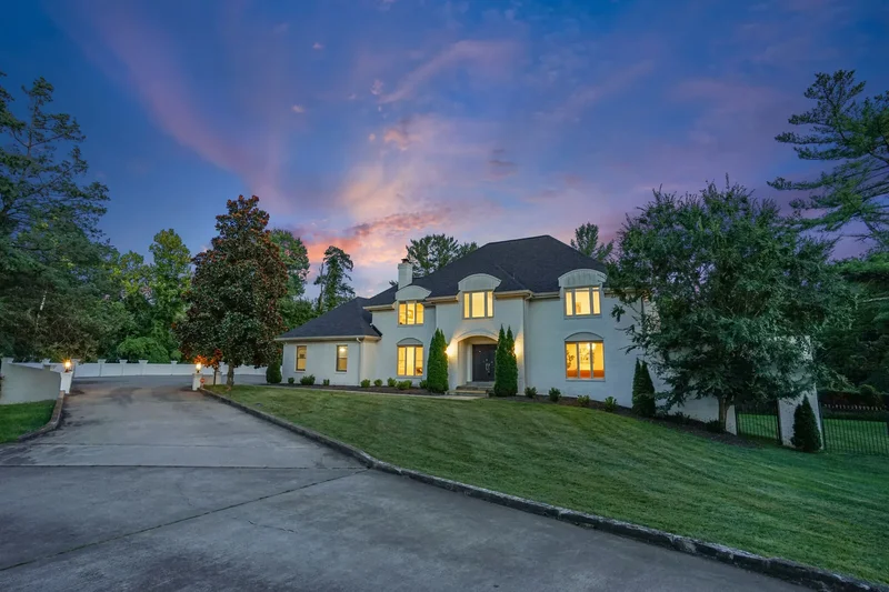 1179 Ballantrae Lane , Mclean, VA 22101, McLean, Virginia, United States. - Photo 88