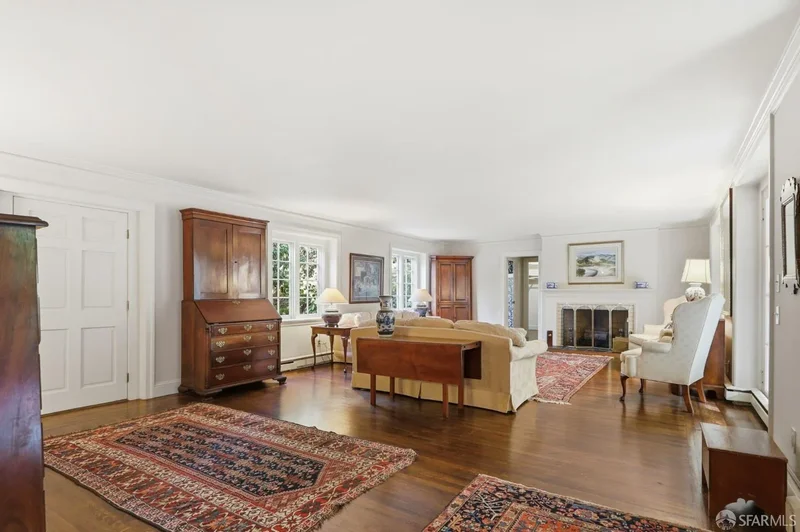 6 Cypress Court, Los Altos Hills, California, United States. - Photo 12