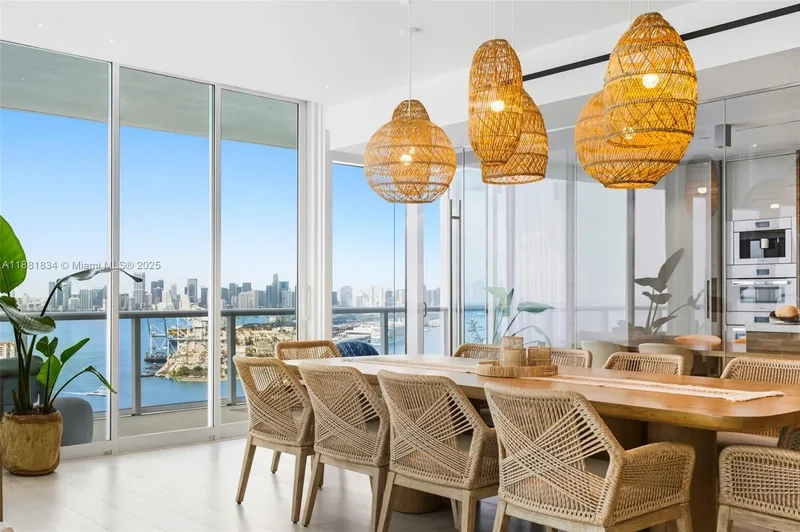 100 S Pointe Dr Unit 3803, Miami Beach, FL 33139, Miami Beach, Florida, United States. - Photo 63