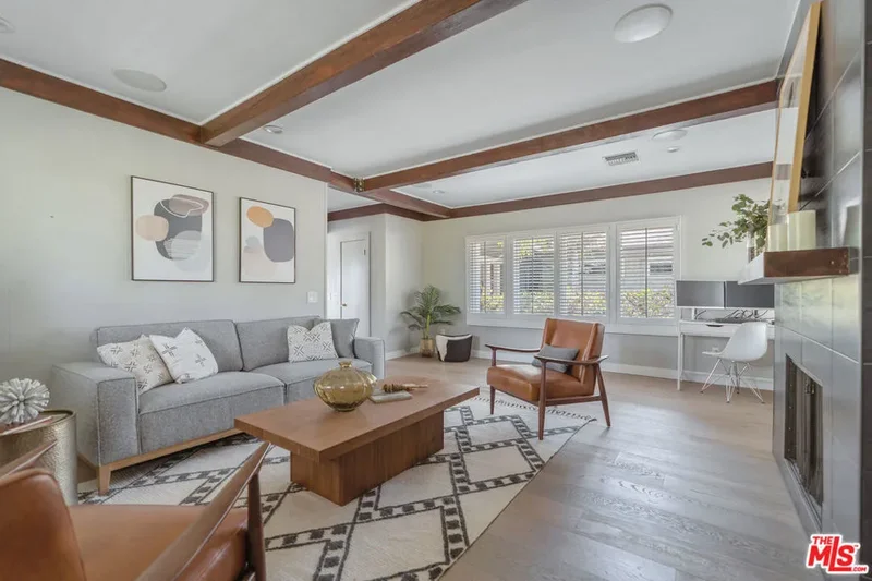 5858 Mcdonie Avenue, Los Angeles, California, United States. - Photo 28