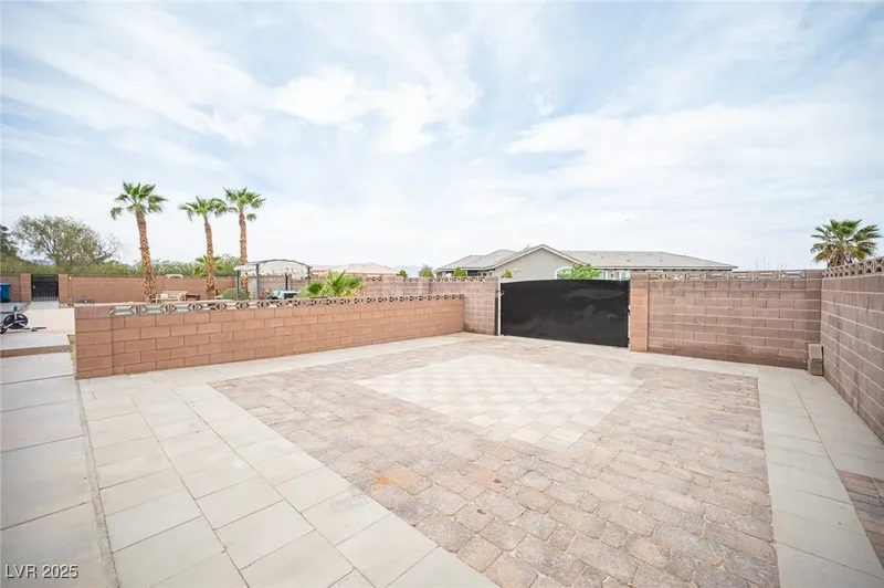 8610 Mohawk Street, Las Vegas, Nevada, United States. - Photo 13