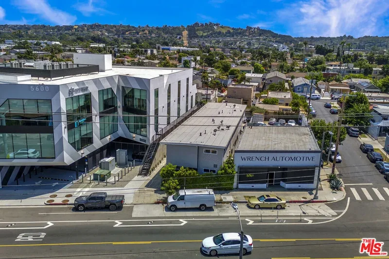 5614 W Adams Boulevard, Los Angeles, California, United States. - Photo 4