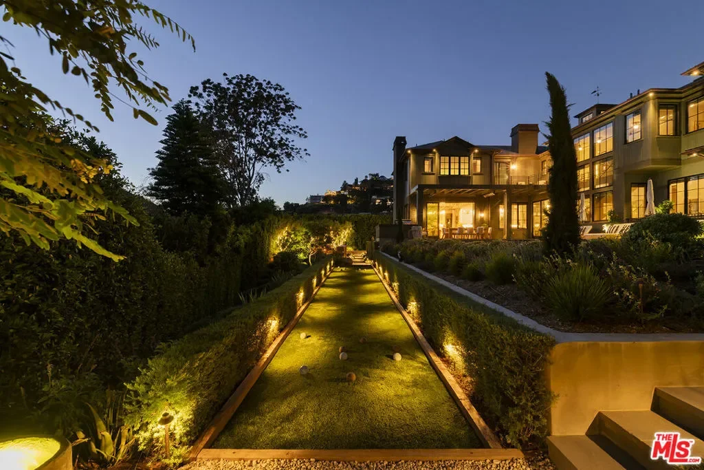 1529 Amalfi Drive, Los Angeles, California, United States. - Photo 32