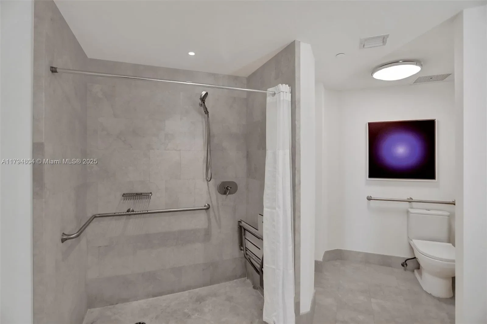 4401 Collins Ave 814, Miami Beach, Florida, United States. - Photo 19