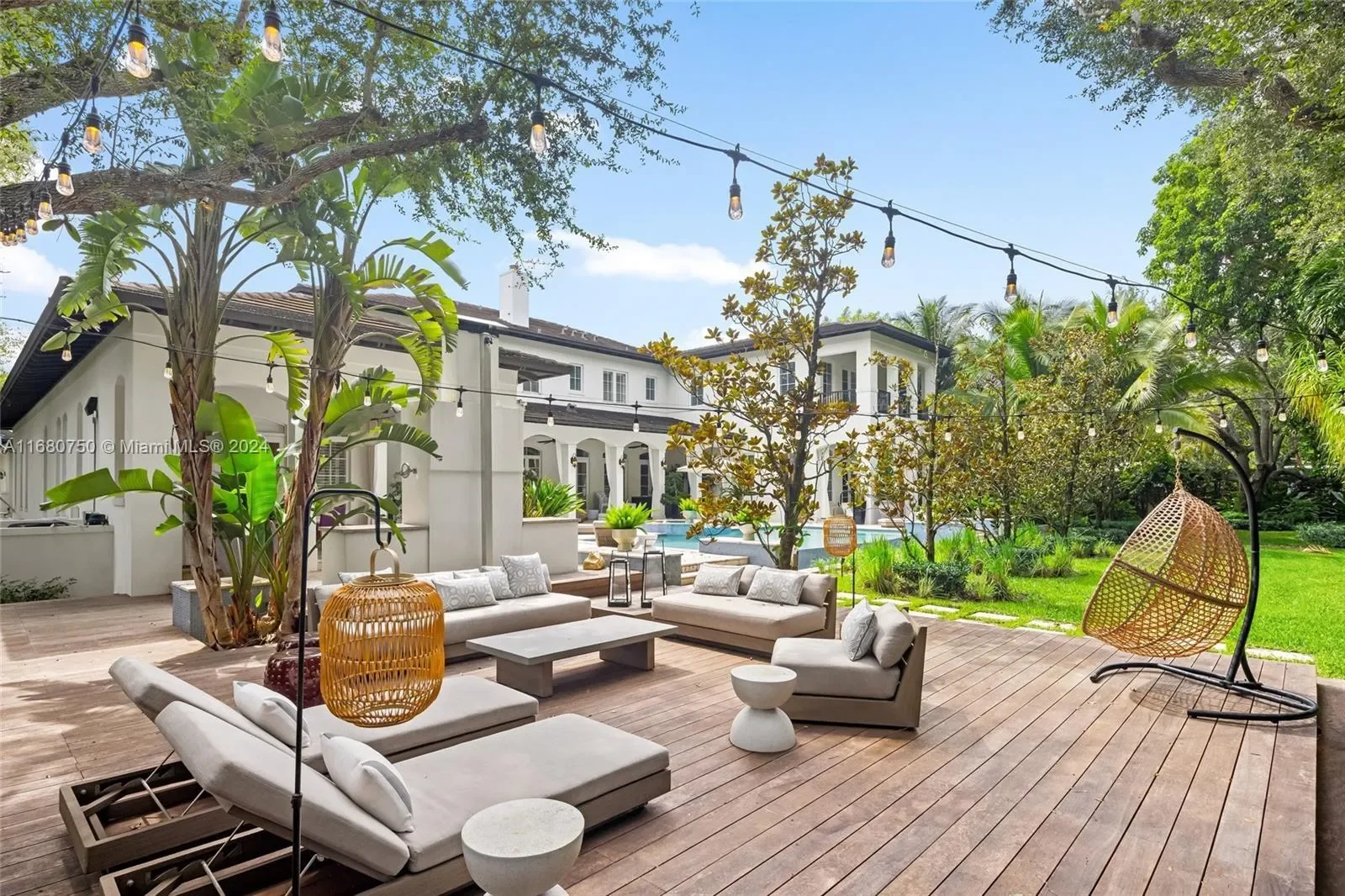 6495 SW 123rd Ter, Coral Gables, Florida, United States. - Photo 16