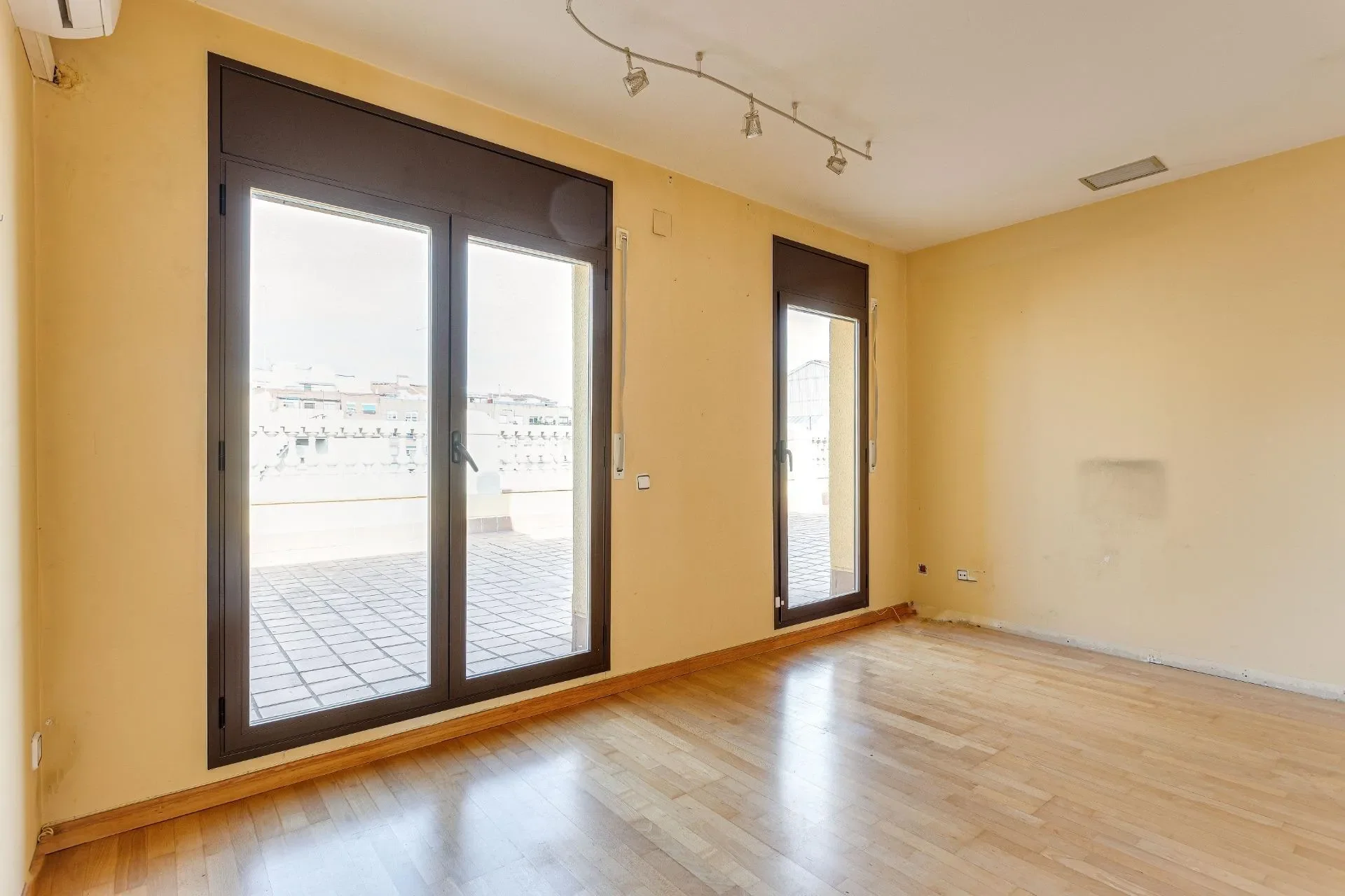 Gallery photo 5