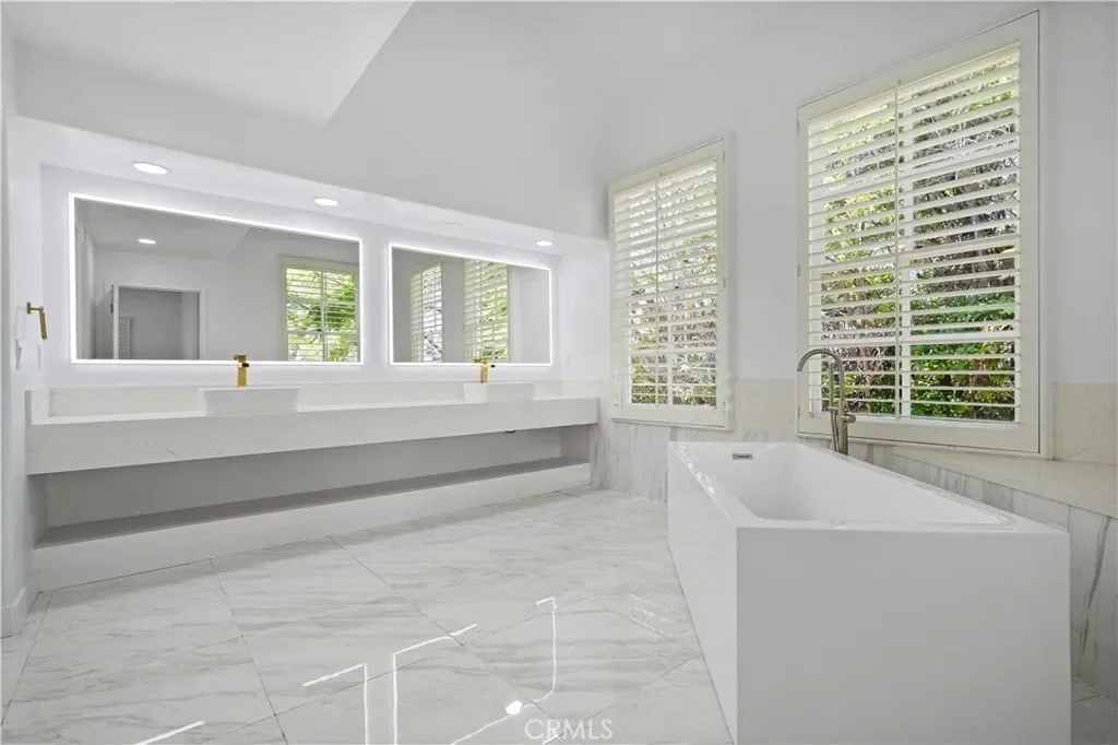 24215 Park Granada, Calabasas, CA, 91302, USA, Hidden Hills, California, United States. - Photo 26